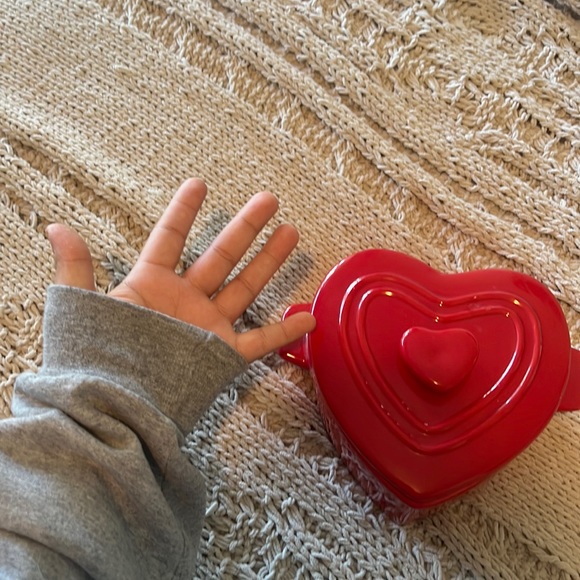 Heart shaped Dutch oven pot - Picture 4 of 4